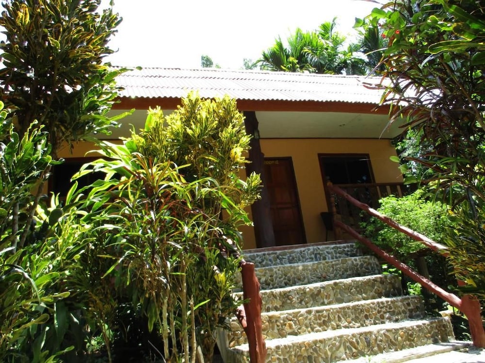 Khao Sok Island Resort And Spa 9/49