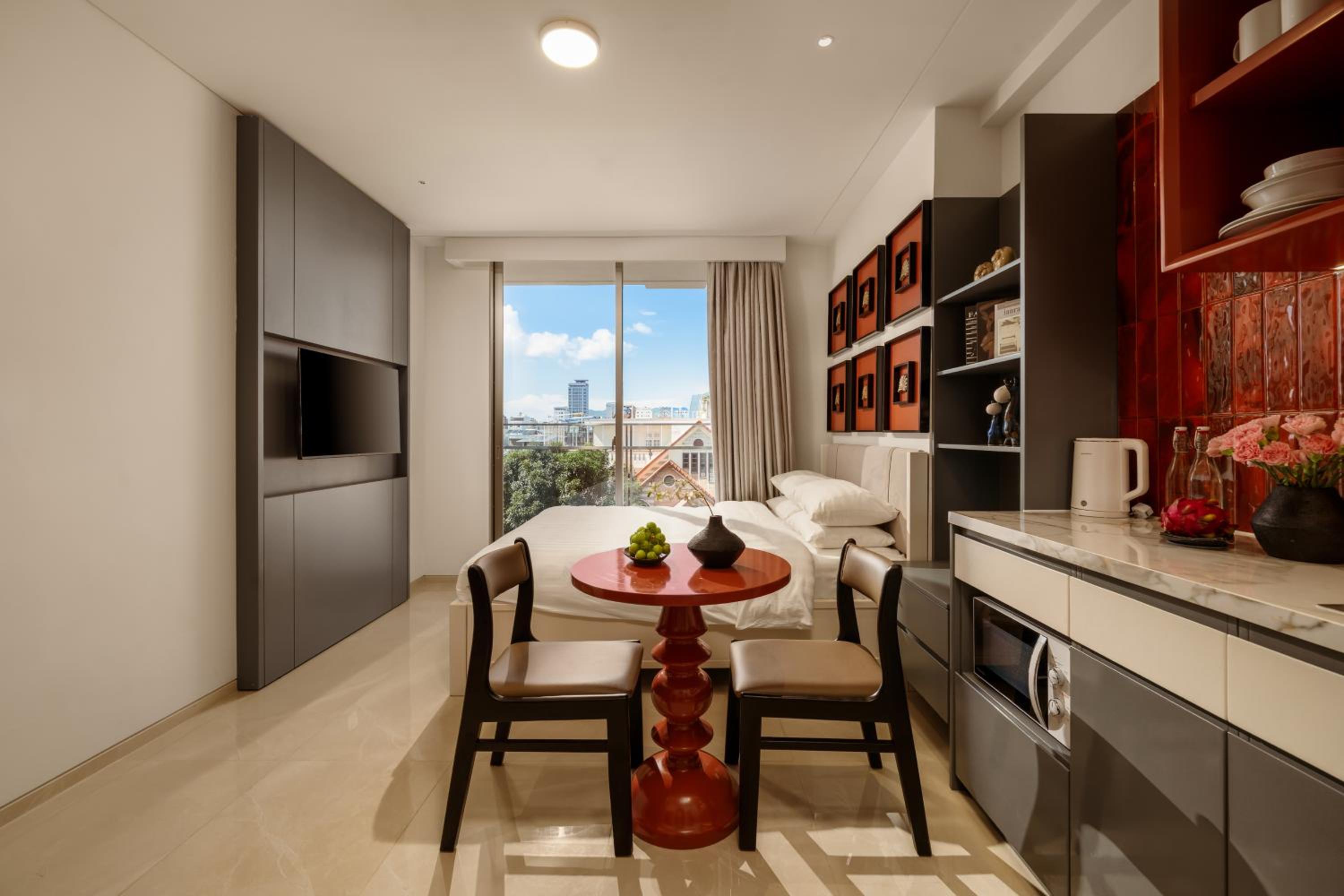 Amber Bay Hotel & Suites Da Nang 11/24