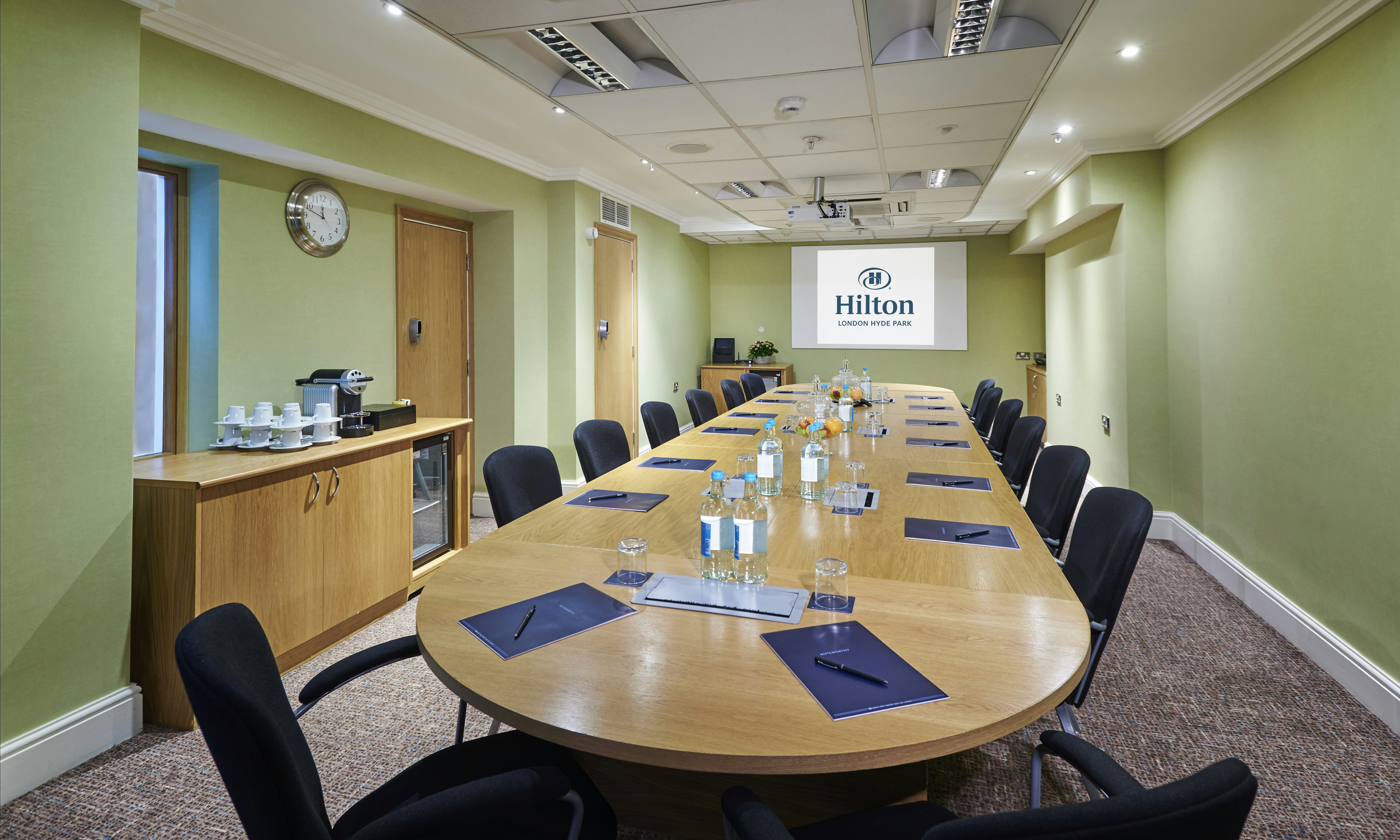 HILTON LONDON HYDE PARK 38/46