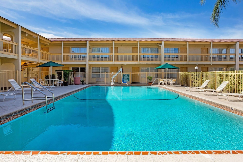 La Quinta Inn Tampa Airport Stadium Westshore 16/29