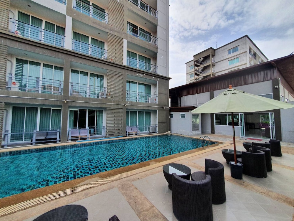 Retreat Resort Pattaya 9/86