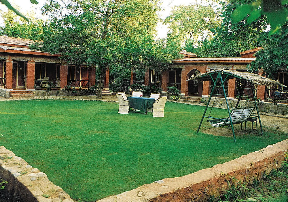 WelcomHeritage Maharani Bagh Orchard Retreat 5/47