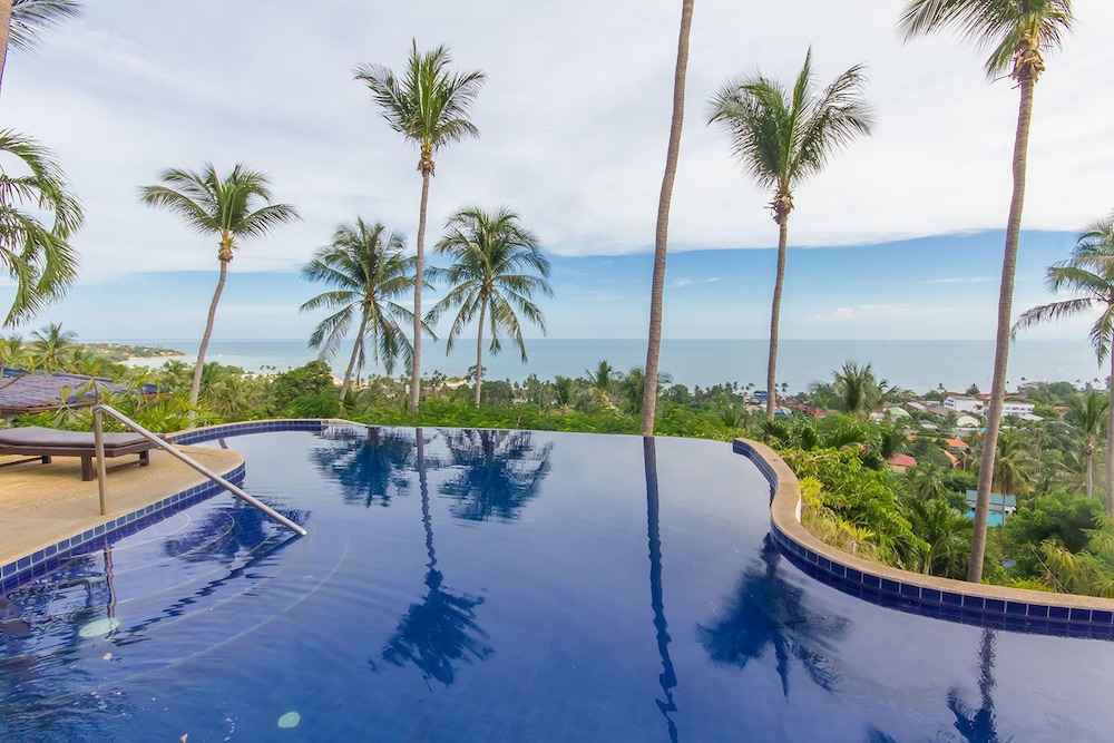 Seaview Paradise Beach & Mountain Villas 10/30