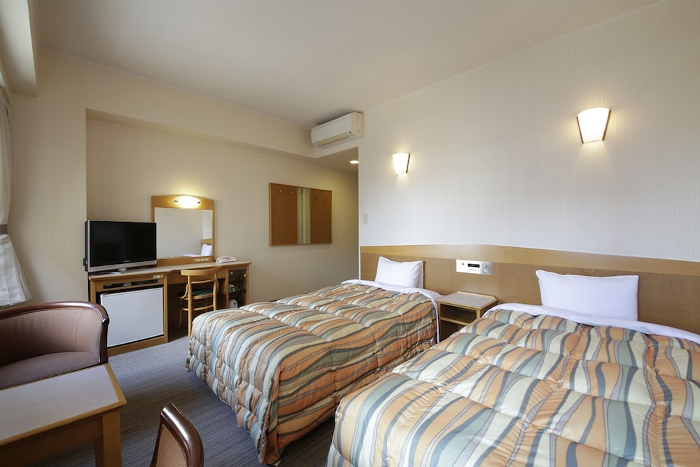 Nagoya B S Hotel 16/55
