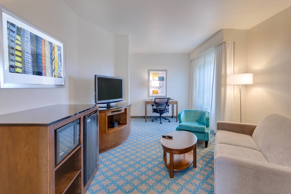 Fairfield Inn & Suites San Francisco Airport/Millbrae 22/34