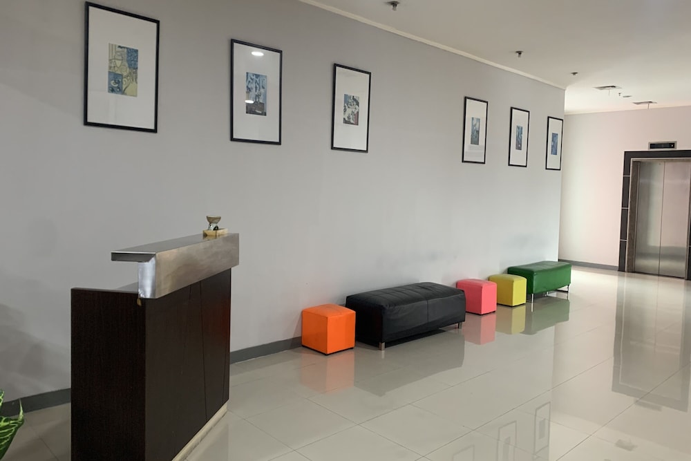 The Plaza Hotel Glodok 23/47