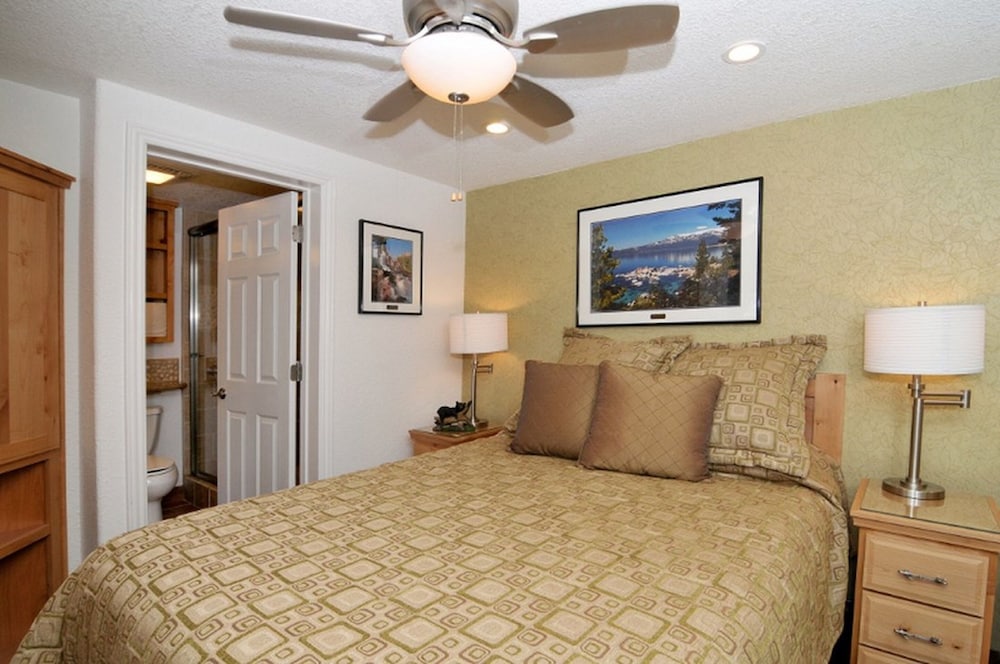 Stardust Lodge 13/30