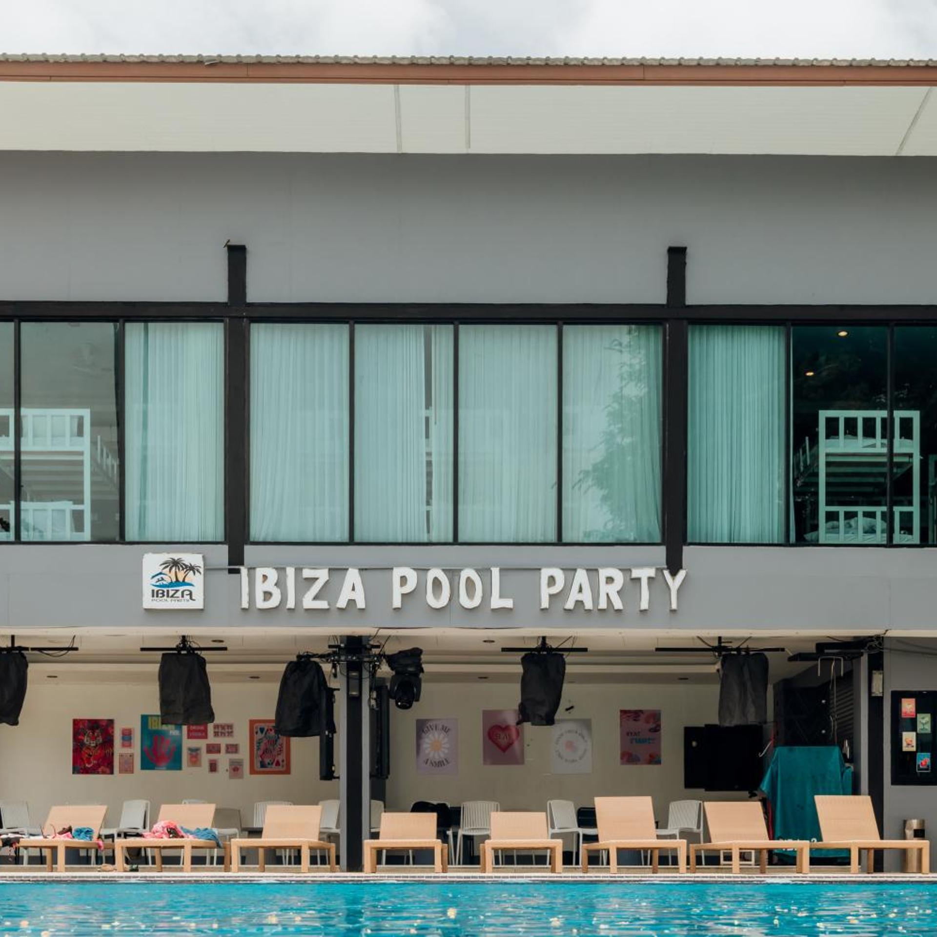 Ibiza House Phi Phi 3/50
