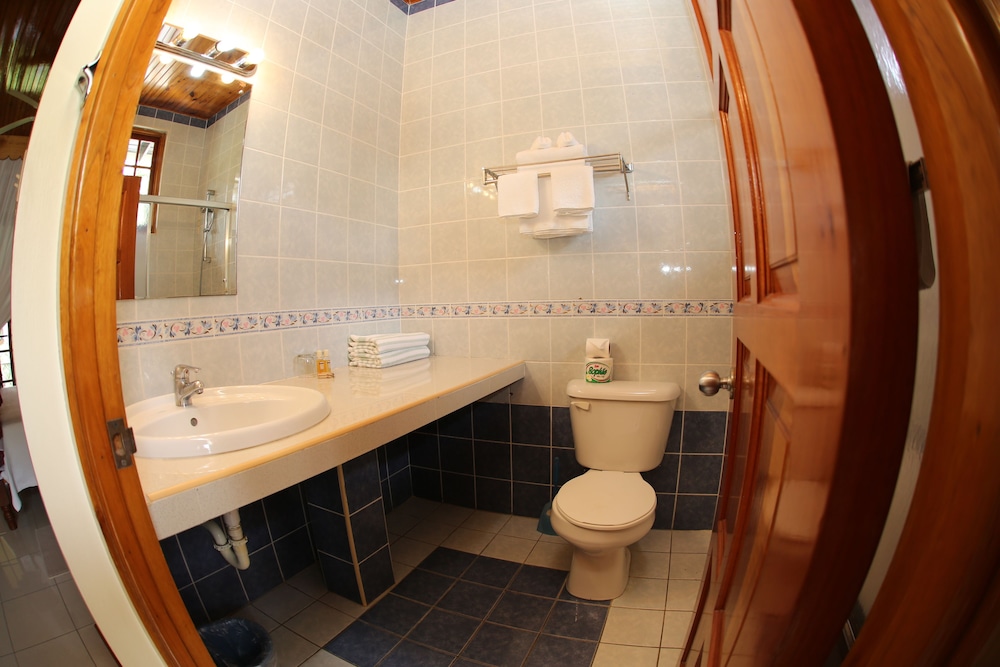 Charela Inn Hotel 14/51