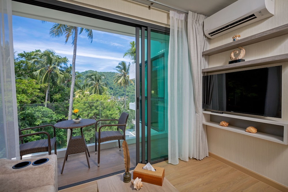 Splendid Sea View Resort 27/38