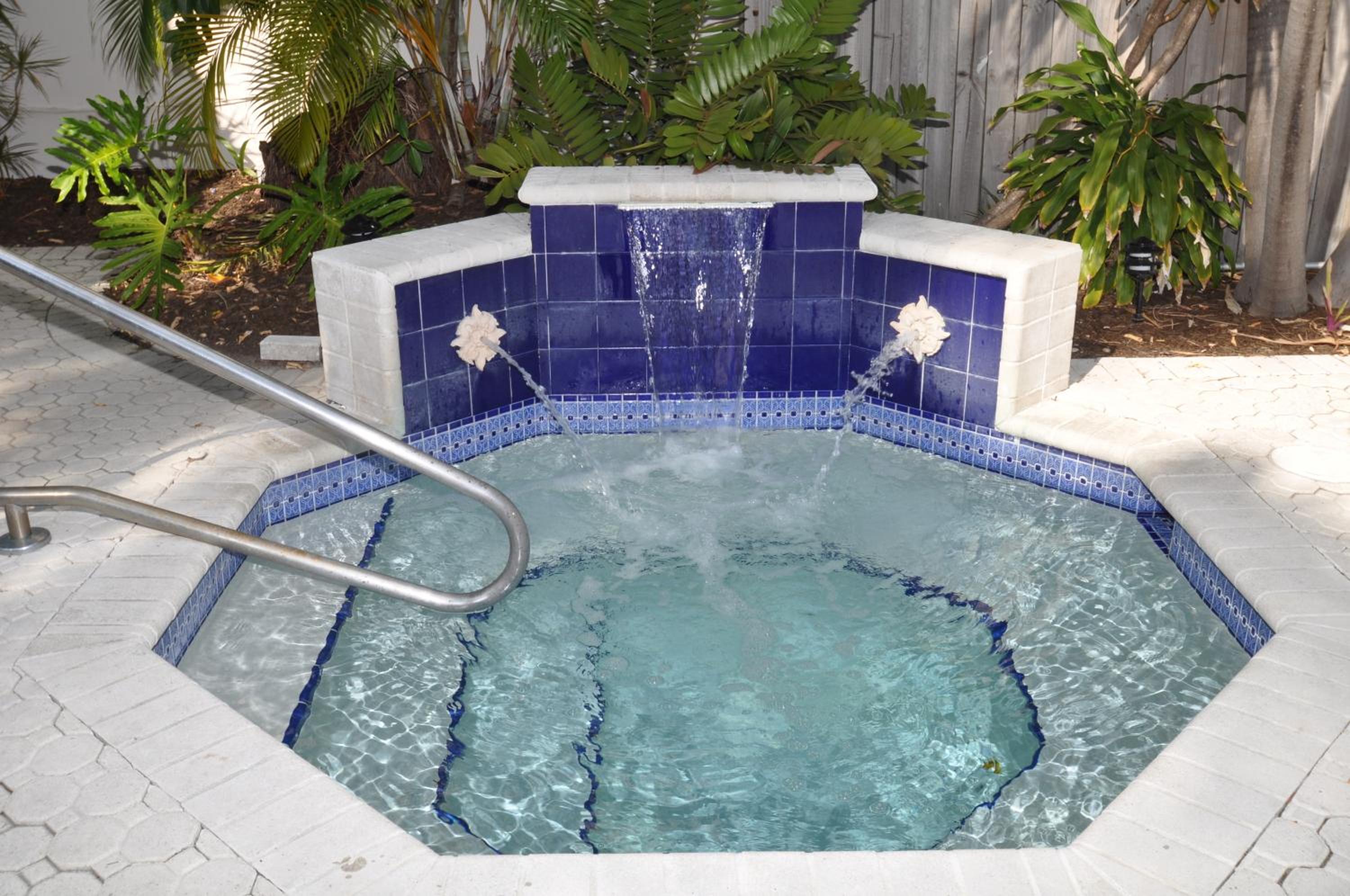 Winterset A North Beach Village Resort Hotel 34/54