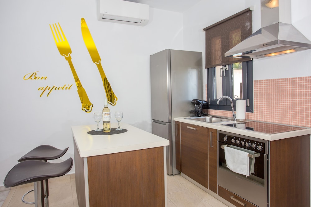 Golden King Villas Skiathos 59/60