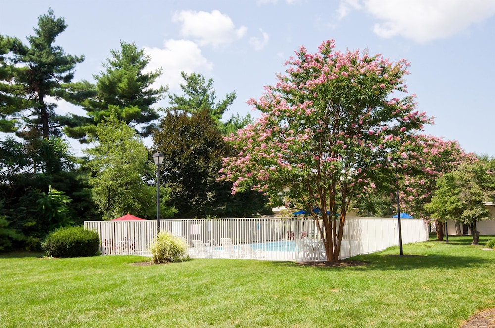 Motel6 Frederick, MD - Fort Detrick 40/47