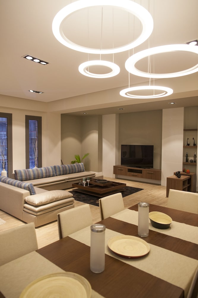 Accra Luxury Apartments Cantonments (Ex A-Lux Apartments) 70/80
