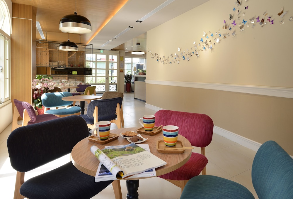 Caffir Garden Hotel 39/46