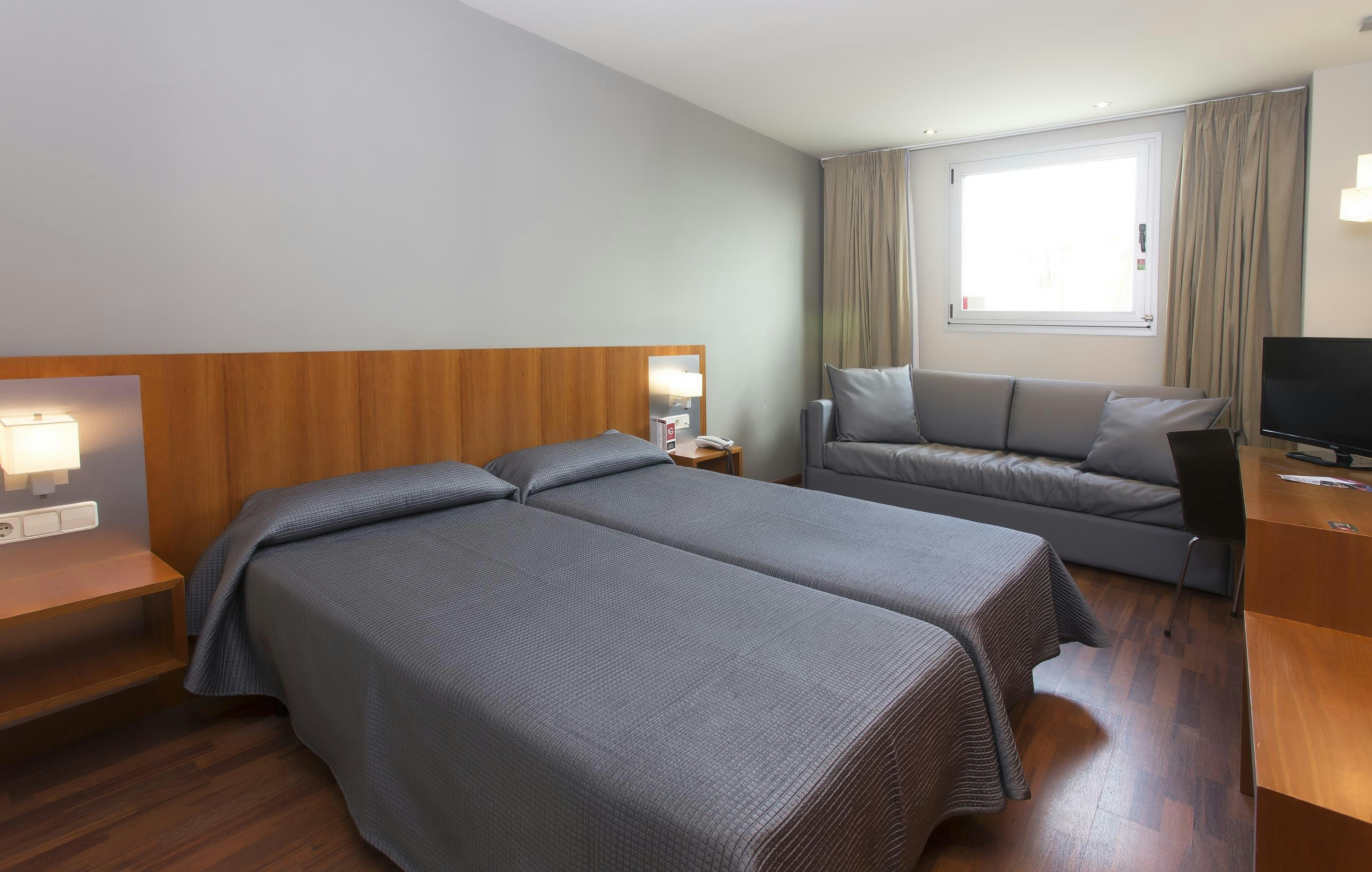 Hotel Sercotel Ag Express 22/53