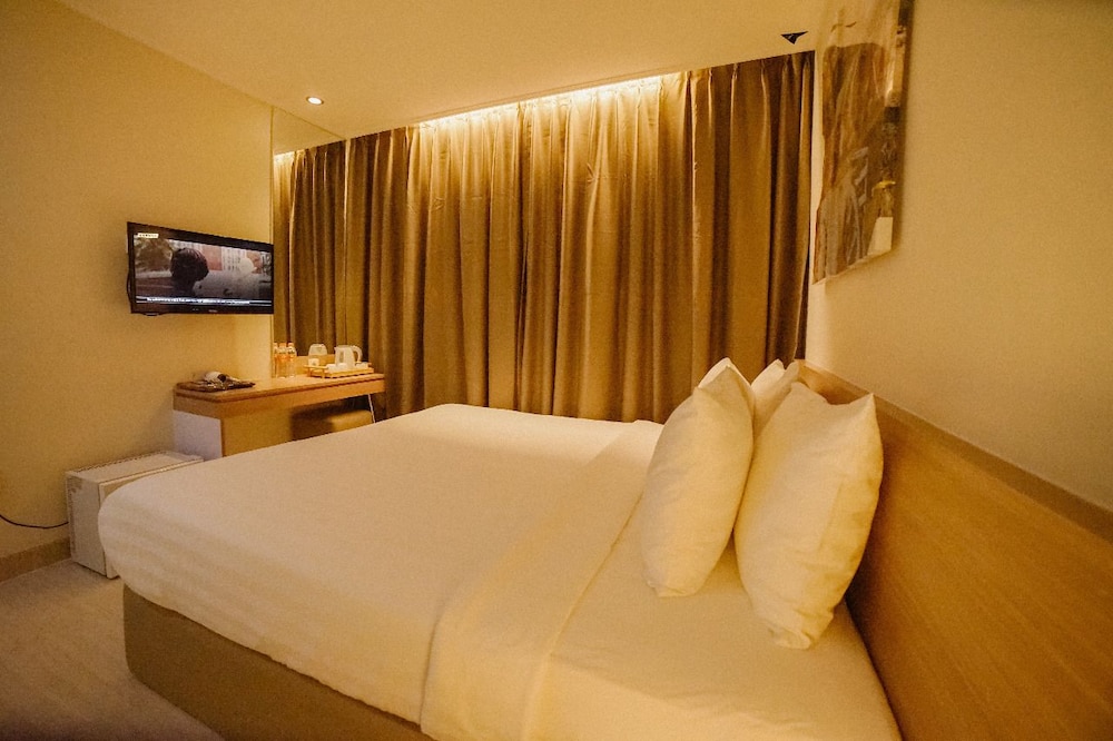 Hotel Dharmein Jakarta 32/58