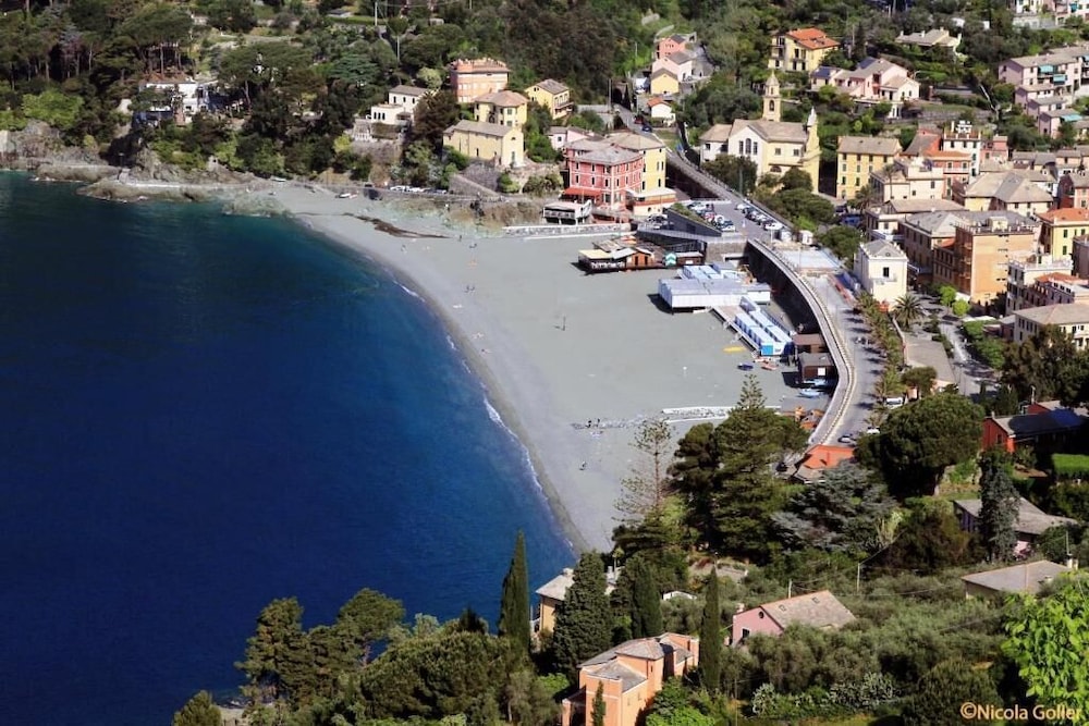 Hotel delle Rose 66/72