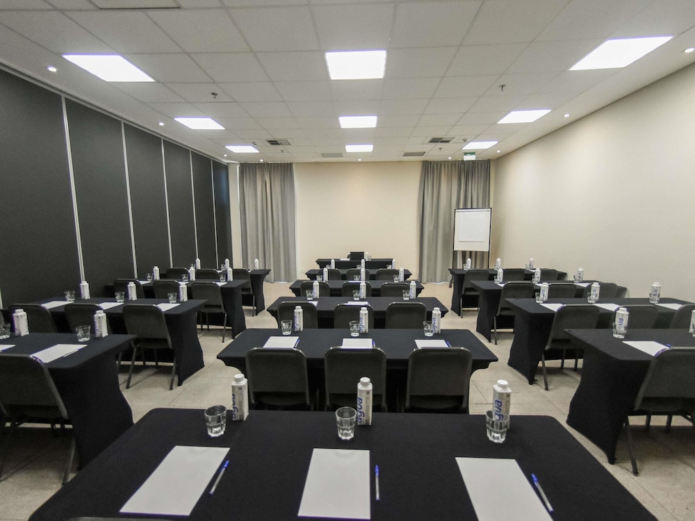 Ibis Styles Taubate 58/72
