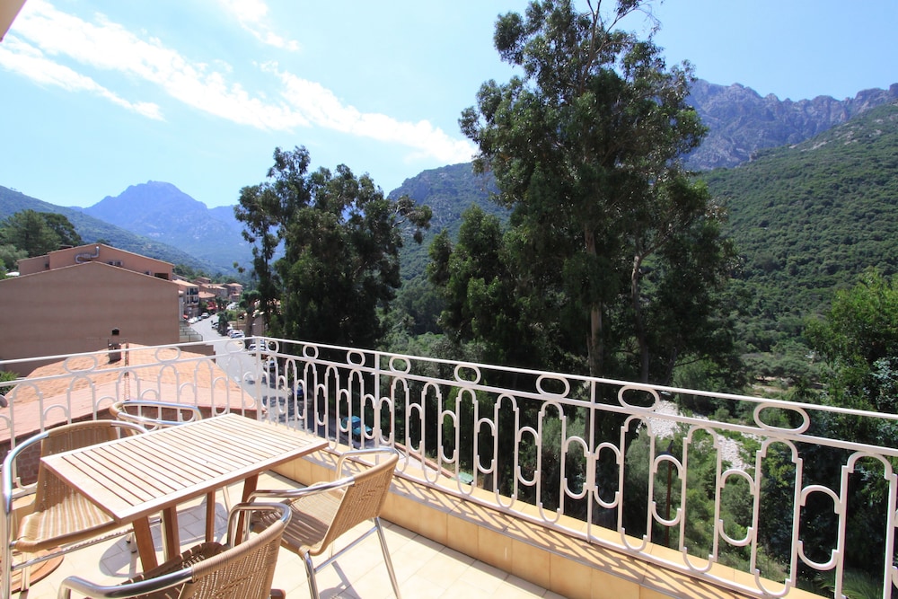Hotel Le Lonca 44/46