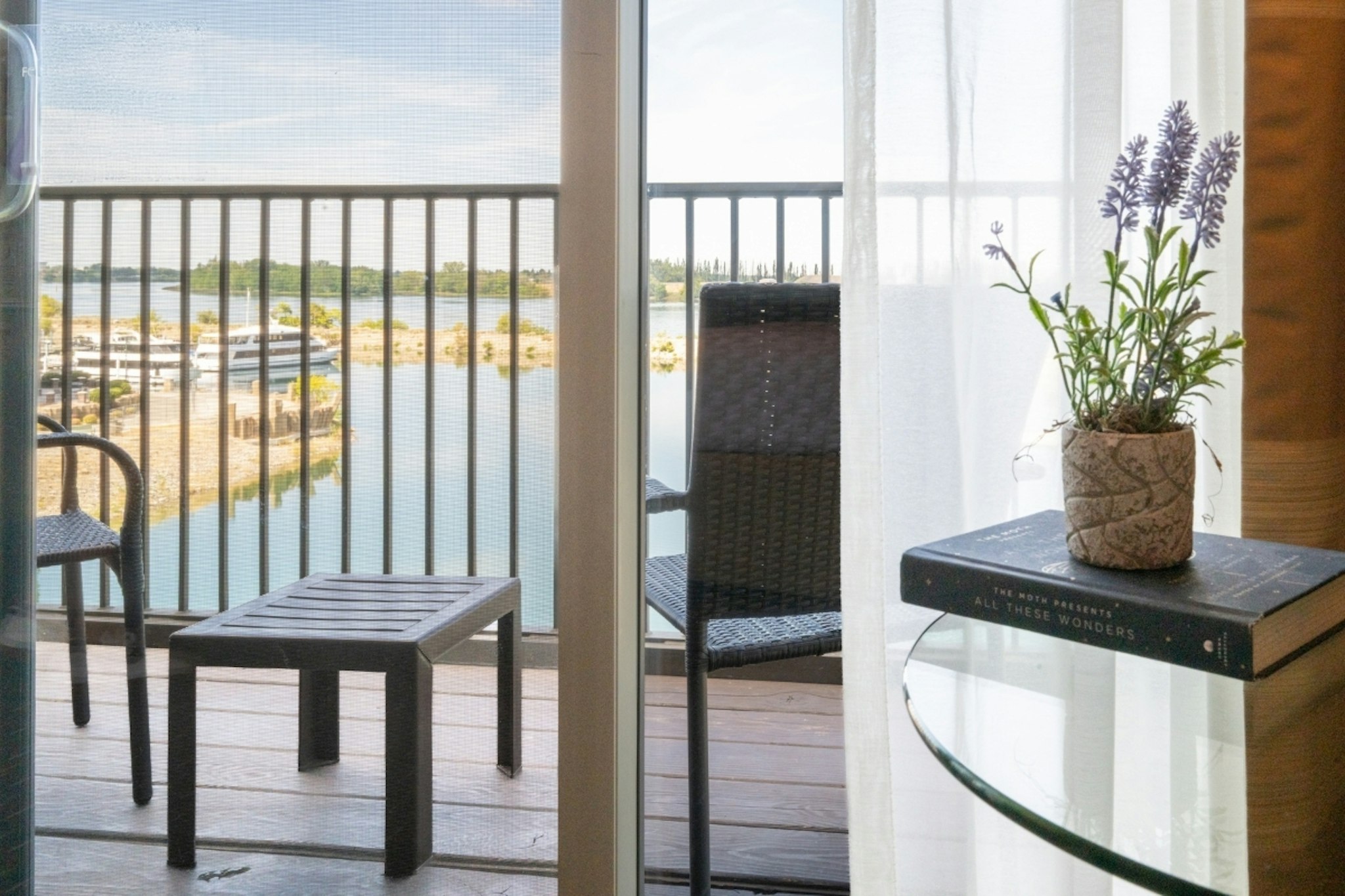 The Lodge at Columbia Point 24/48