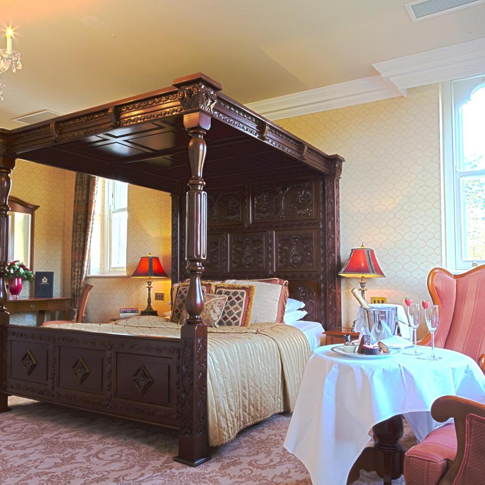 Castle, Suite
