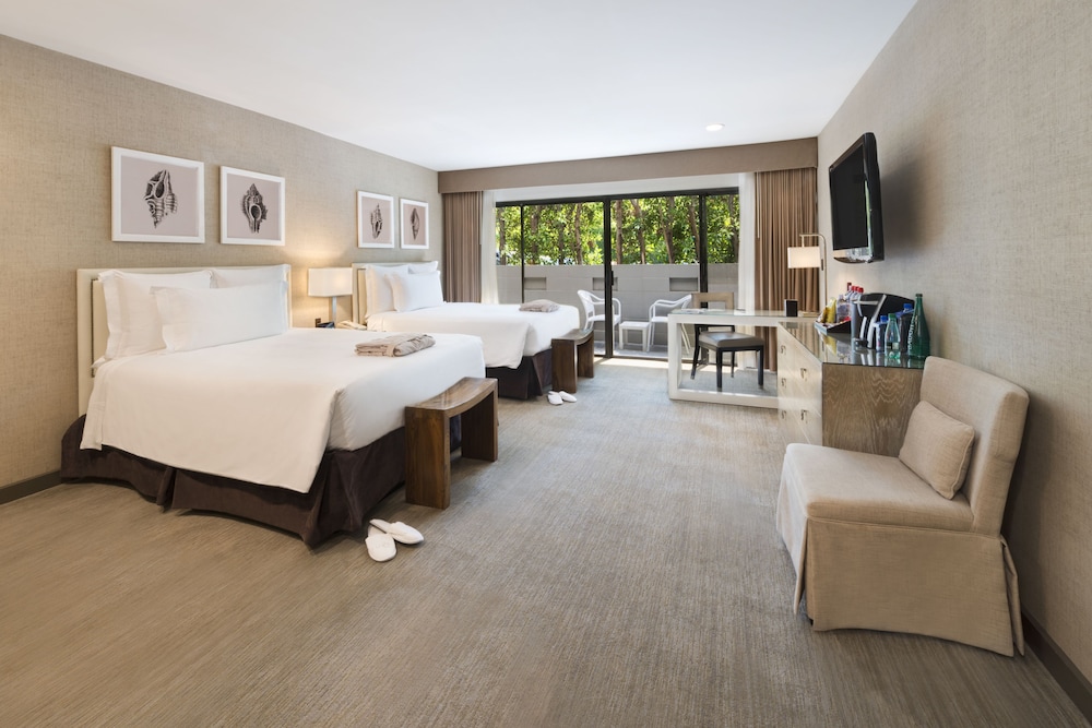 Luxe Sunset Boulevard Hotel 26/72