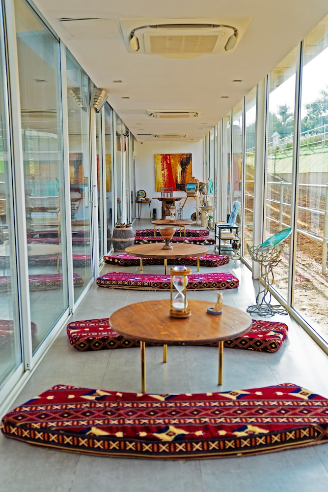 Nirvana Retreat 37/47