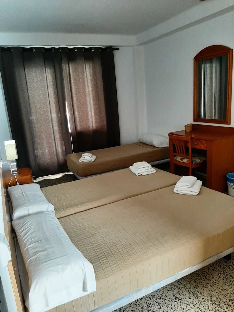 The Hostal Tierramar 8/27