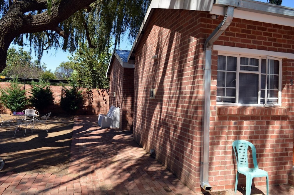 Village Lodge Harrismith 28/50
