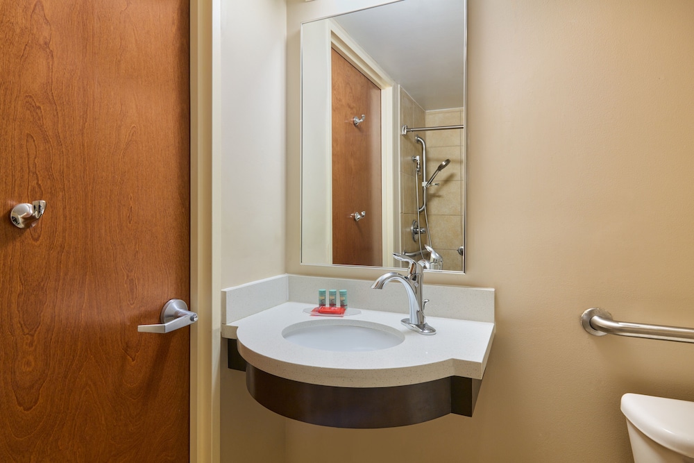 Candlewood Suites New York City- Times Square 48/50