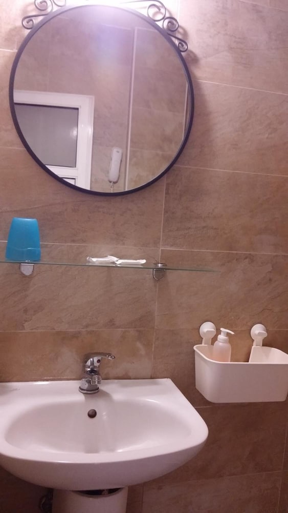 Alexandria Hotel 48/50