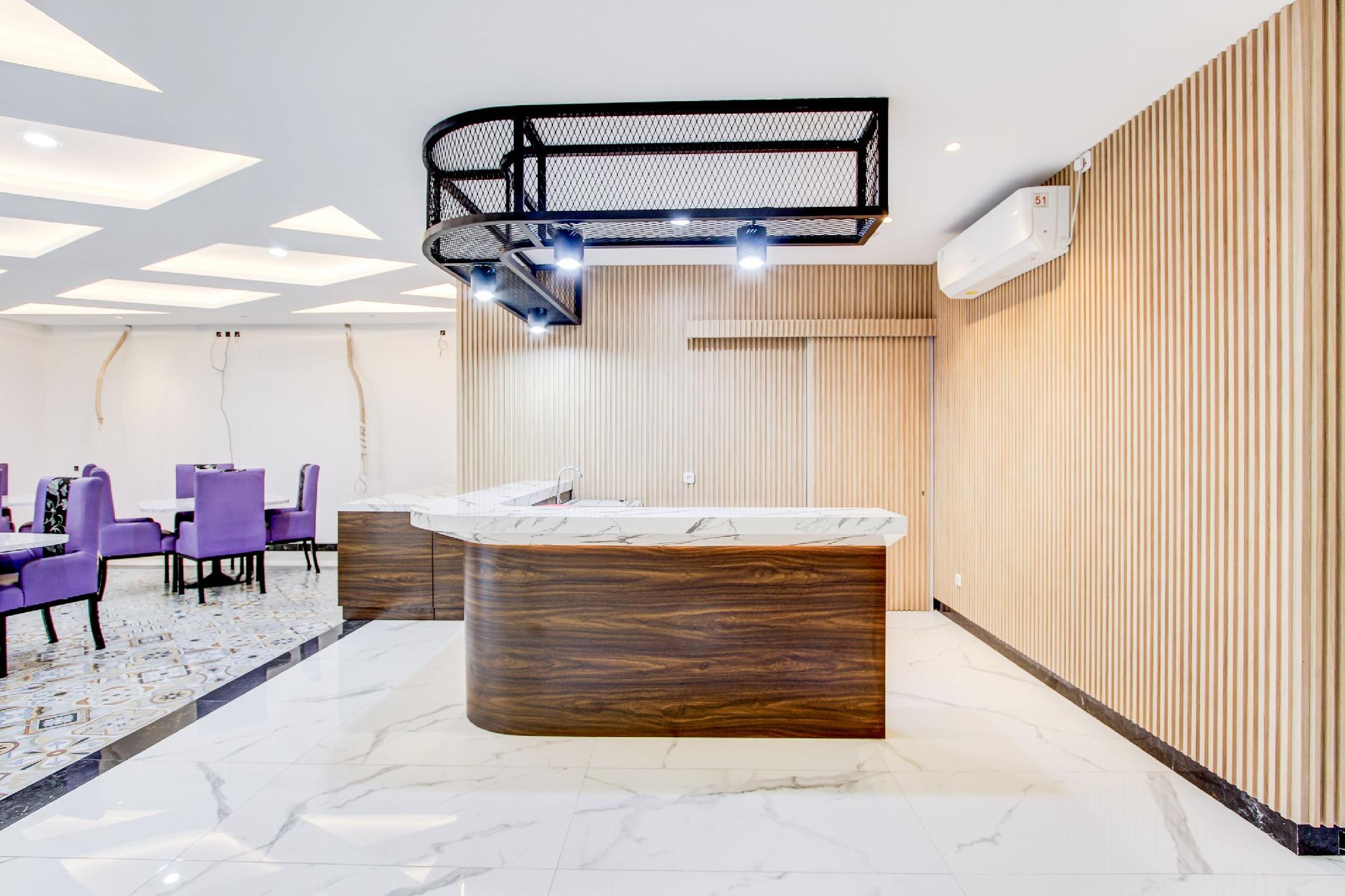 Townhouse OAK Near The Park Mall Semarang Formerly Semarang Boutique Hotel 11/32