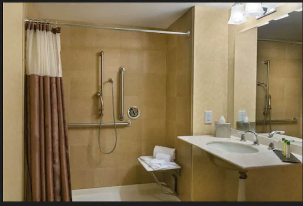 DoubleTree by Hilton Hotel Los Angeles Downtown 17/79