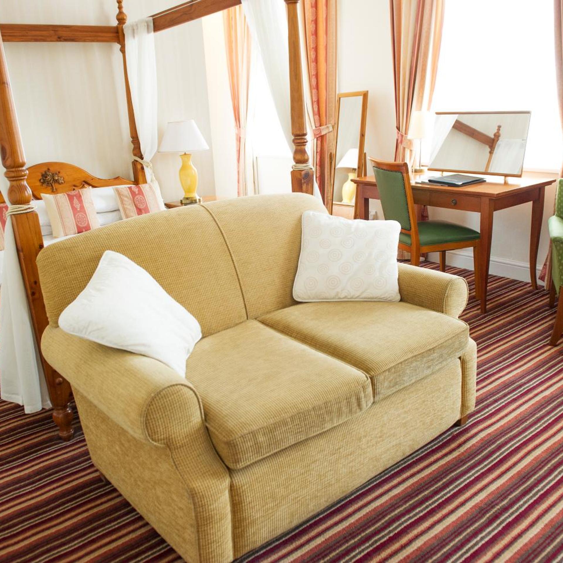 The Eskdale Hotel 26/50