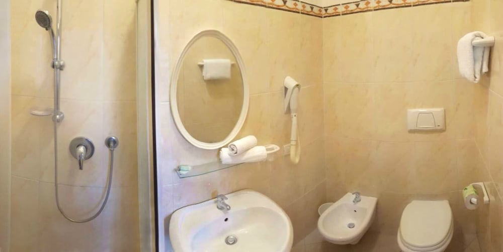 HOTEL PRESTIGE 49/50