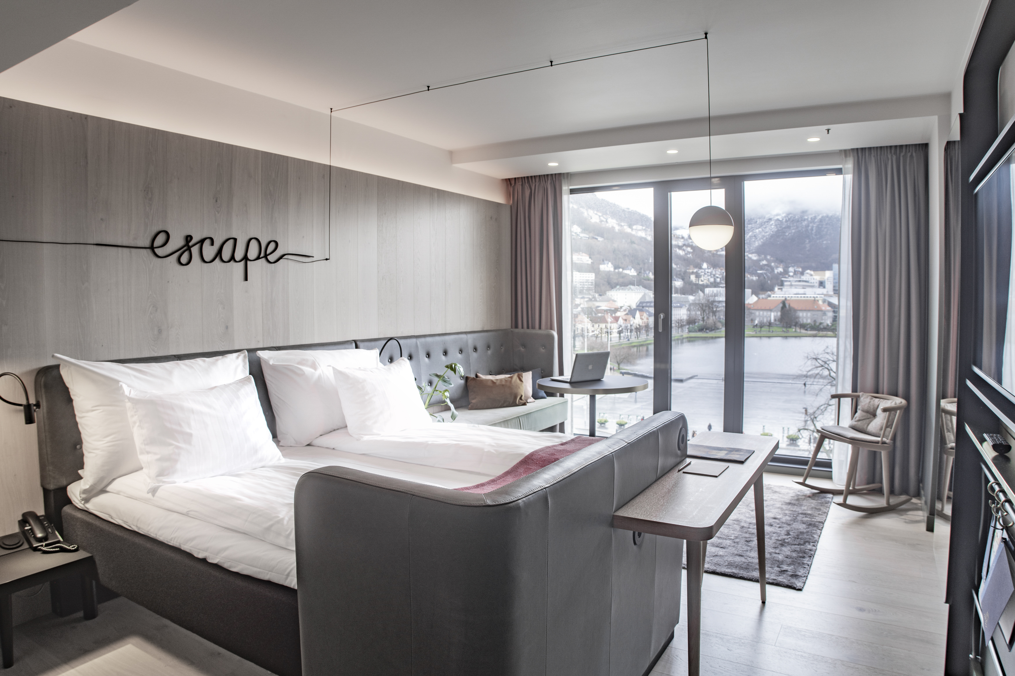 Deluxe, Double Bed, with View