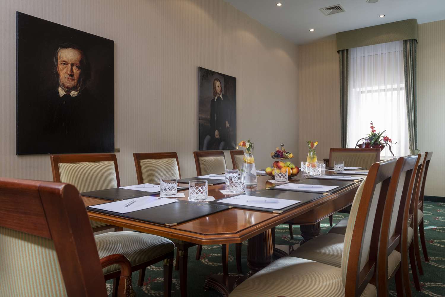 Best Western Premier Grand Hotel Russischer Hof 59/67