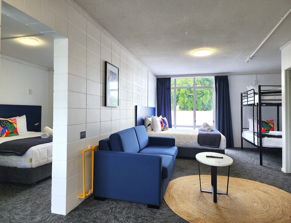 Urban Lounge Sleepery Rotorua, SureStay Collection by BW 44/63