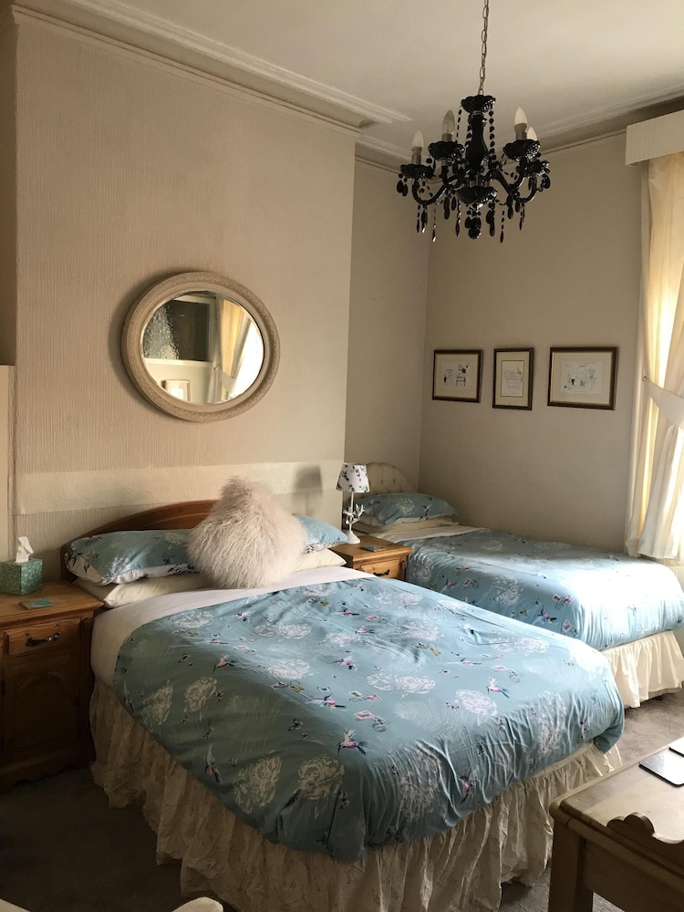 Albemarle Hotel 22/35