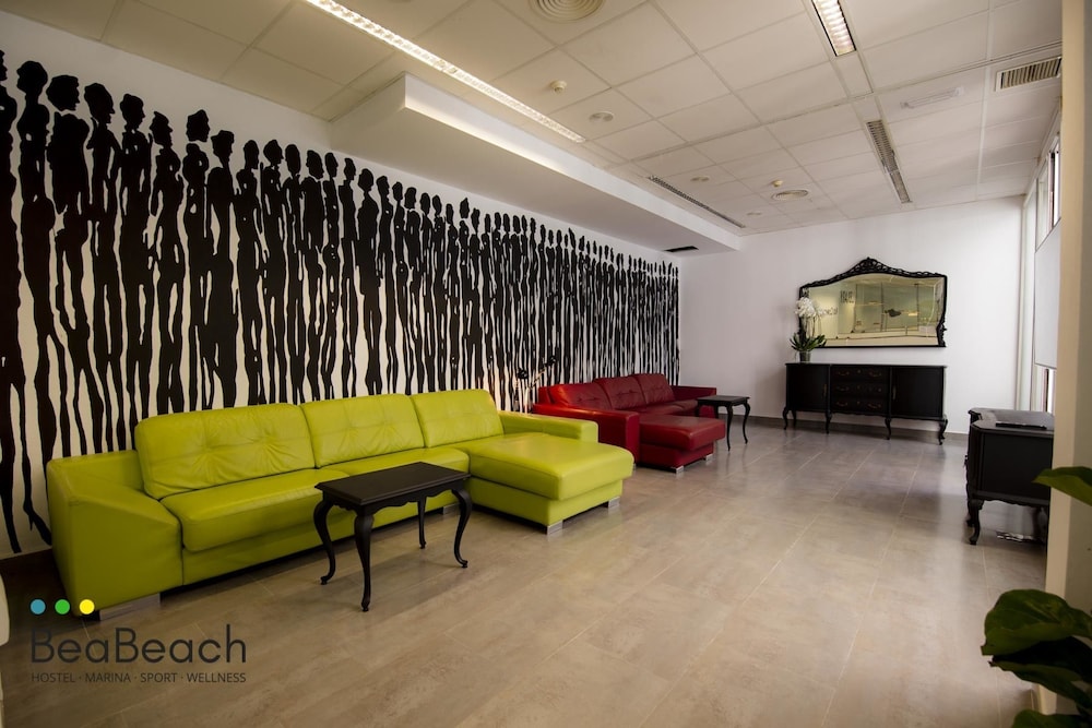Bea Beach Hostel 19/44