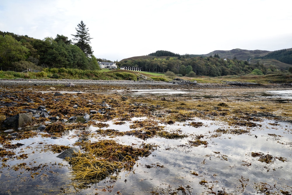 Loch Melfort Hotel 58/72