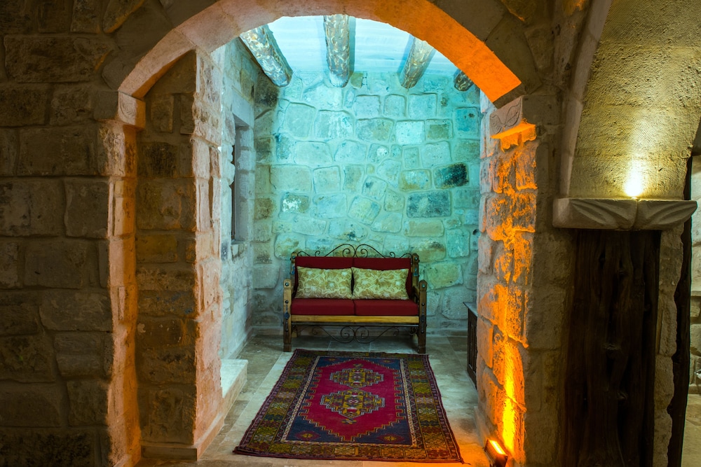 HISTORICAL GOREME HOUSE 36/65