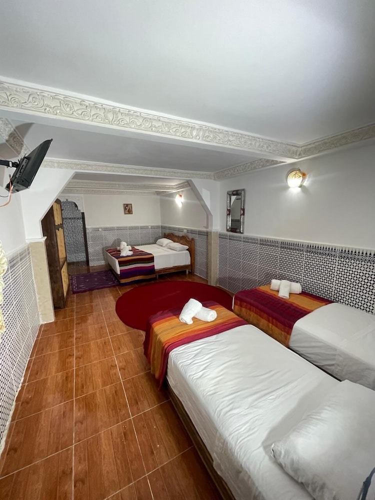 La Casa Espanyola 15/50