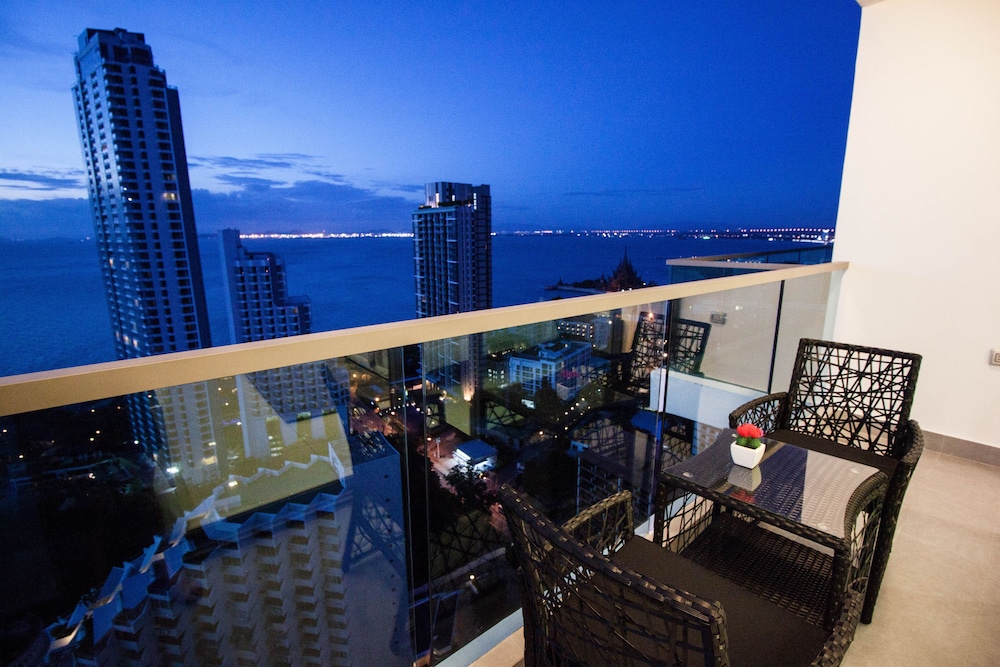 Wongamat Tower By Pattaya Sunny Rentals 68/74