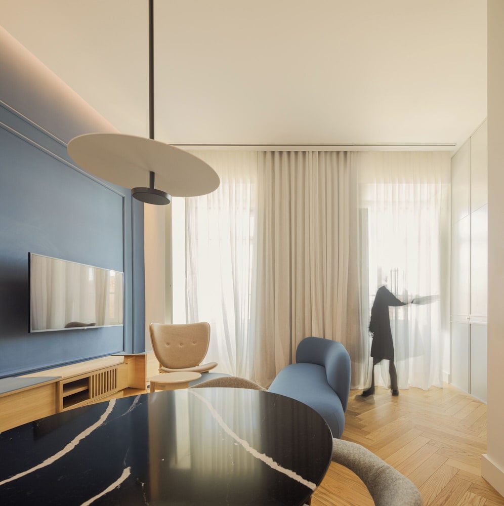 Studio, Queen Bed, MACAM Hotel 2/4