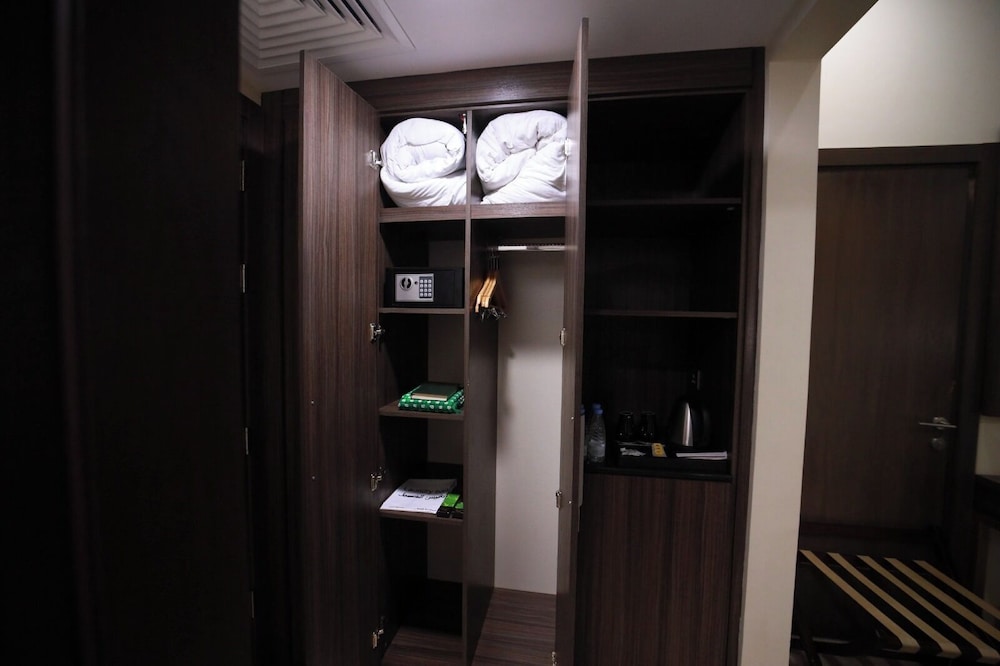Al Ebaa Hotel 22/32