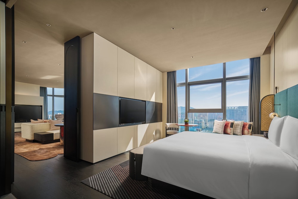 1 Bedroom, Suite, King Bed, Living and Dining Areas, Hotel Indigo Zhuhai Xiangzhou by IHG 1/9