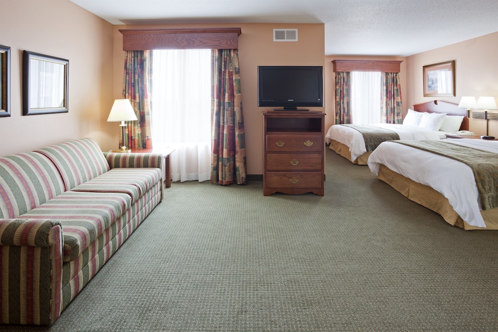 Grandstay Residential Suites Hotel - Sheboygan 12/69