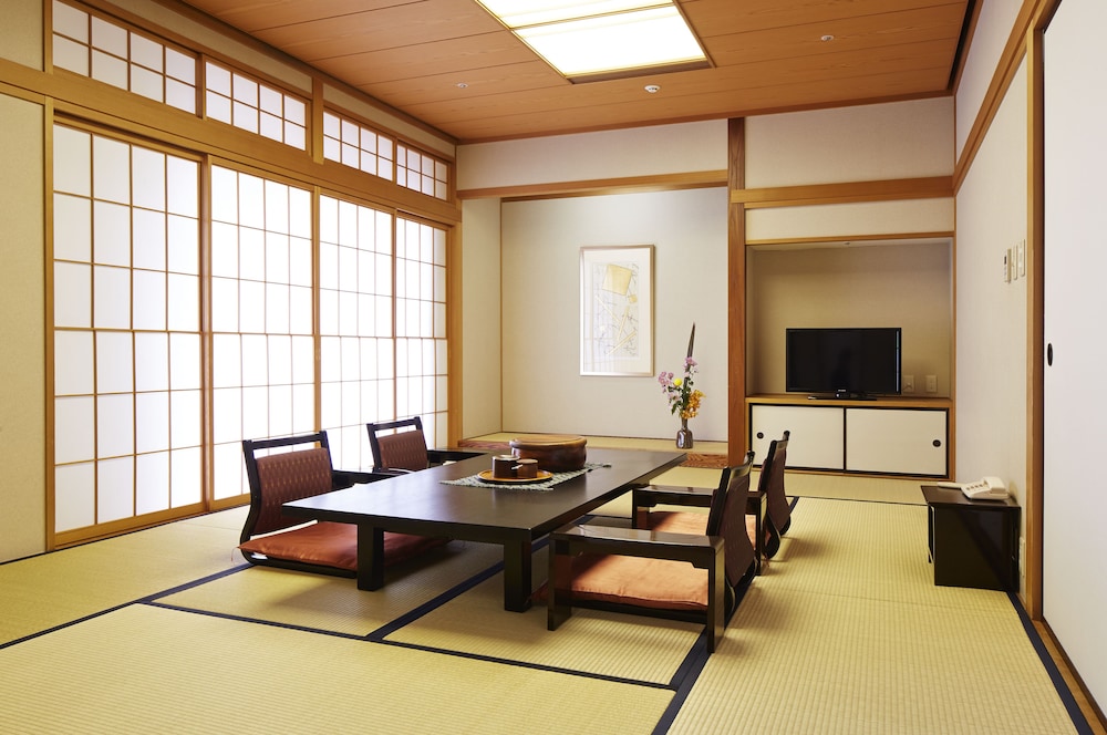 Jr Hotel Clement Takamatsu 36/50